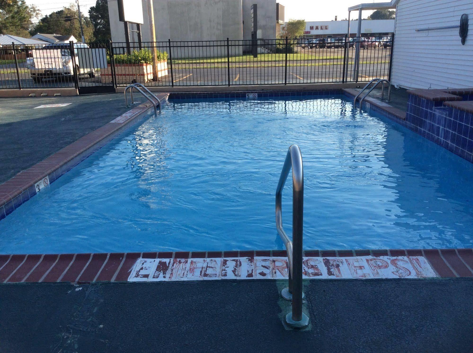 Budget Inn & Suites Abbeville Exterior photo